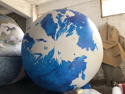 inflatable earth balloon