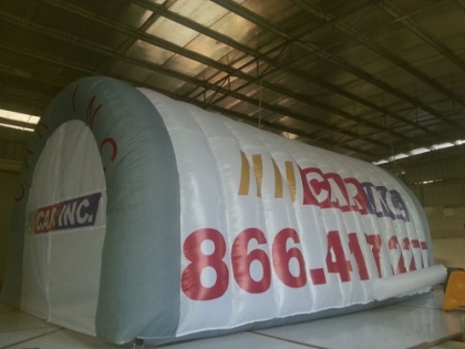 inflatable tunnel for event