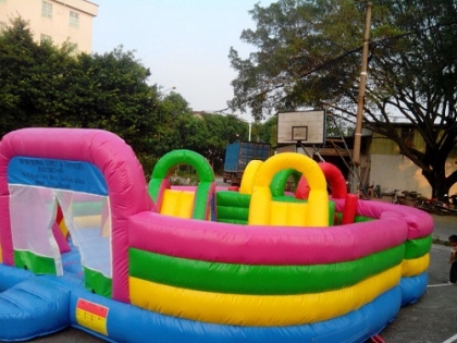 mini inflatable playground f...