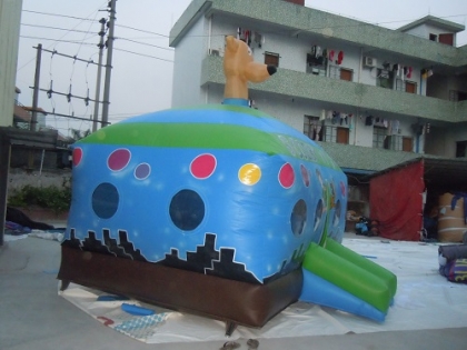 dog theme inflatable bouncer...