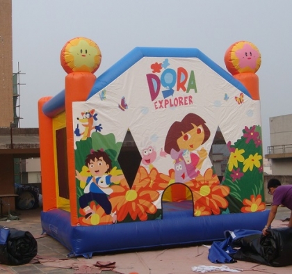 dora explore inflatable boun...