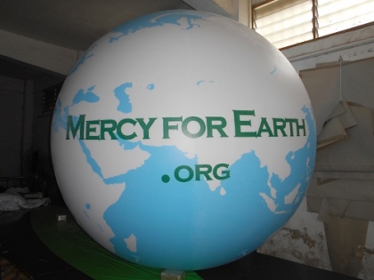 globe inflatable earth ballo...