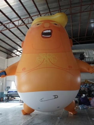 inflatable president trump b...