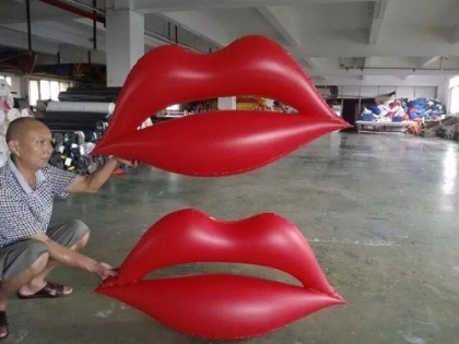 inflatable red lips balloon