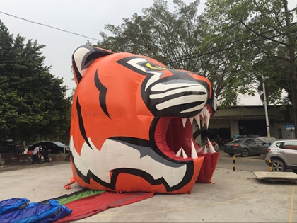 tiger inflatable mascot tunn...