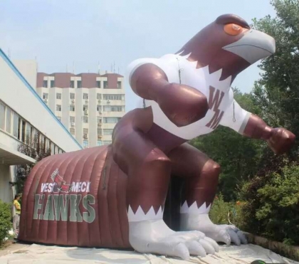INFLATABLE EAGLE TUNNEL