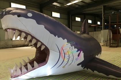 giant inflatable shark fish ...