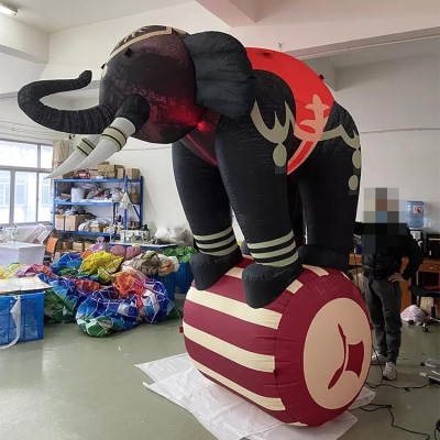 inflatable circus elephant i...