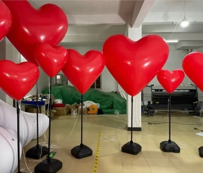 Heart shape tripod balloon i...