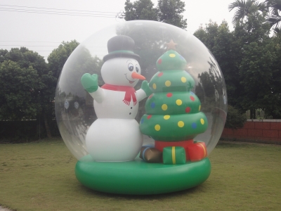 inflatable snowglobe with sn...