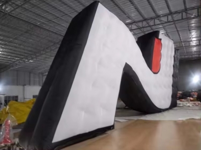 inflatable letter N brand in...