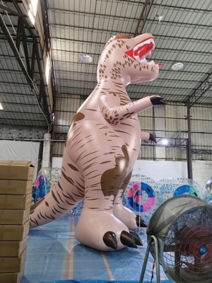 advertising inflatable dinos...