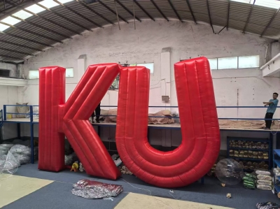 inflatable letter balloon in...
