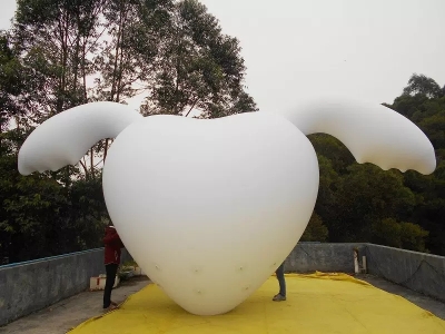 inflatable apple logo billbo...