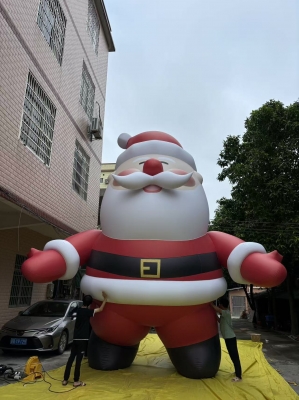 inflatale flying air santa c...