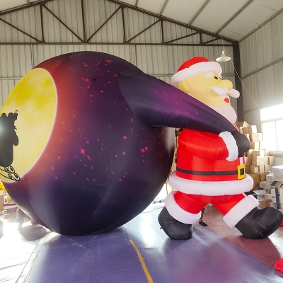 INFLATABLE CHRISTMAS SANTA W...