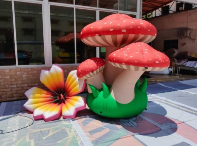 inflatable mushroom model in...