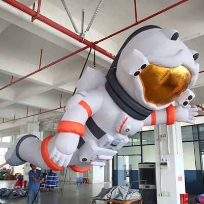 inflatable spacman cartoon i...